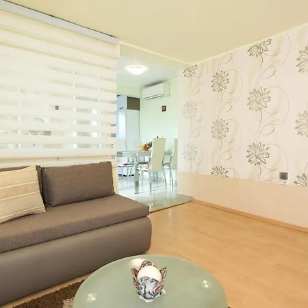 Bruno Apartment Krk Town